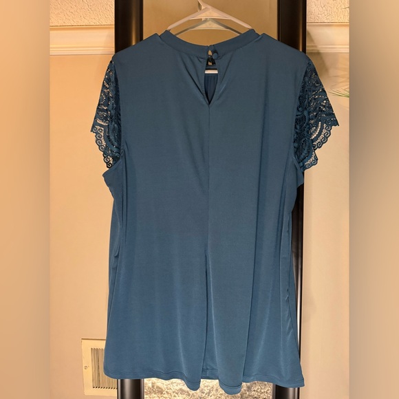 Torrid Teal Lace Sleeve Blouse - Picture 2 of 6